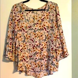 Artisan NY bell sleeve floral v- neck top